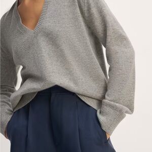 Everlane Cashmere V-neck Sweater